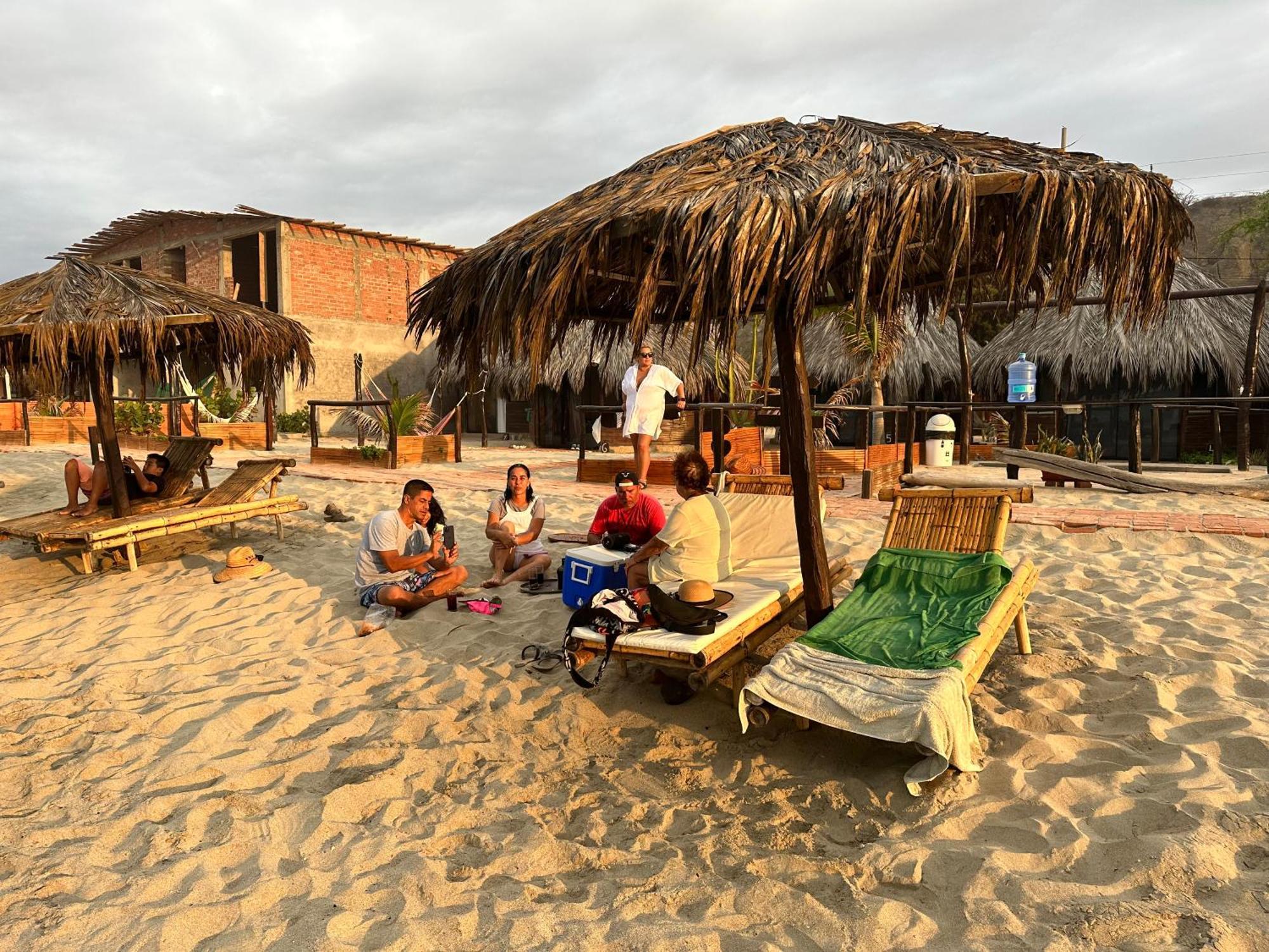 Waltako Beach Culture Otel Canoas de Punta Sal Dış mekan fotoğraf